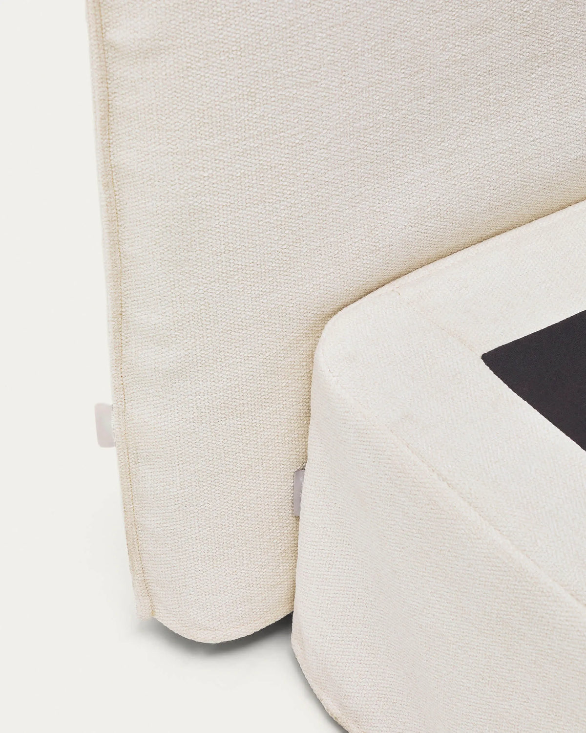 White Chenille Japandi Bed 180x200cm